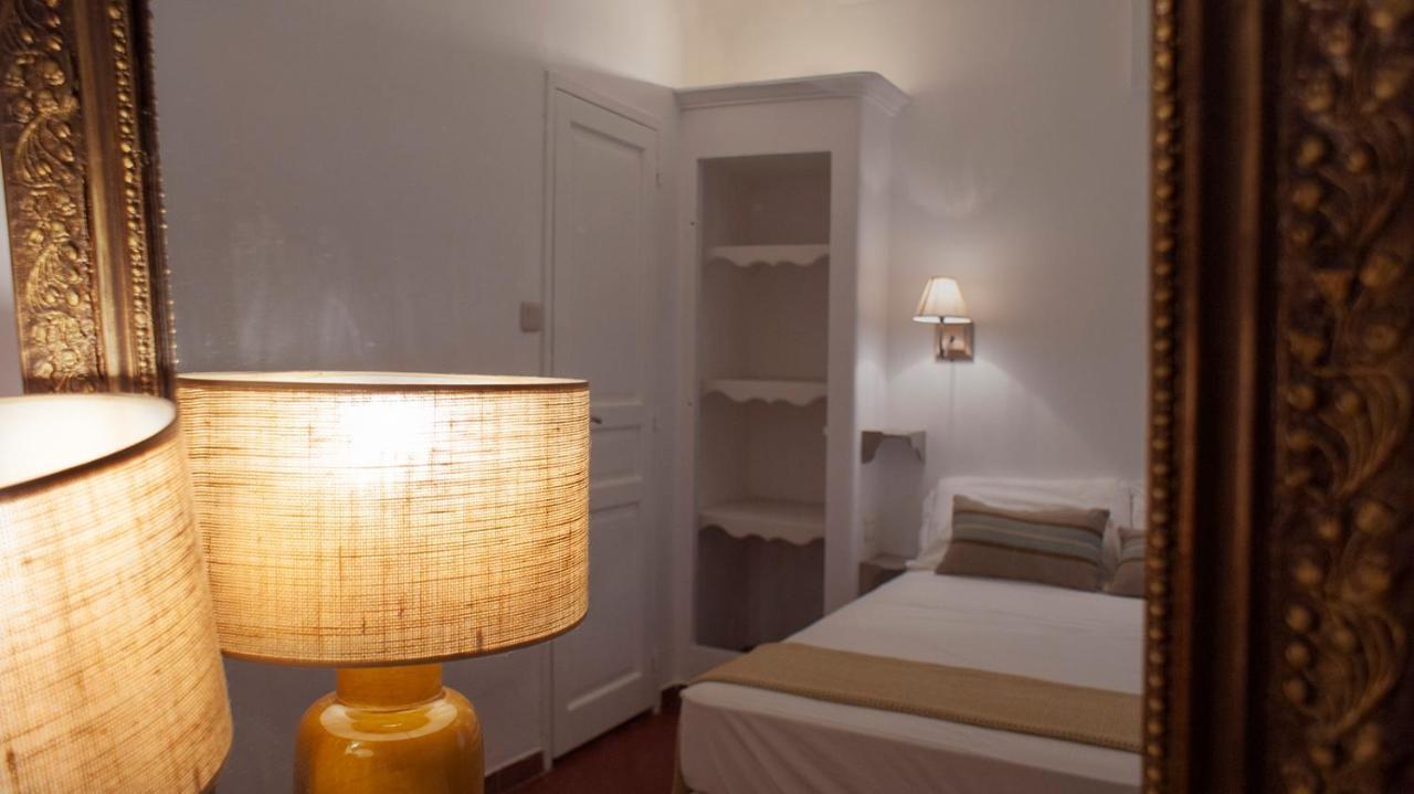 Gémenos Logis Hotel & Restaurant Du Parc מראה חיצוני תמונה