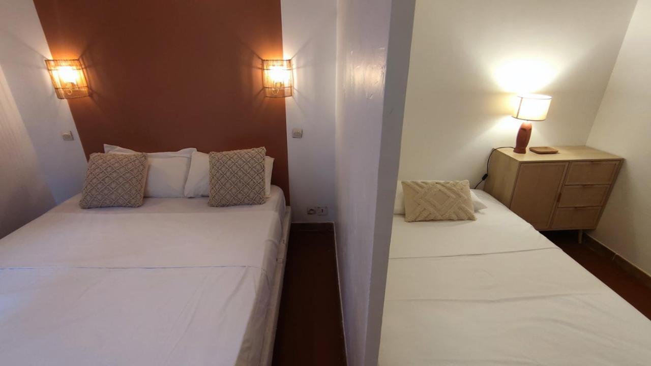 Gémenos Logis Hotel & Restaurant Du Parc מראה חיצוני תמונה